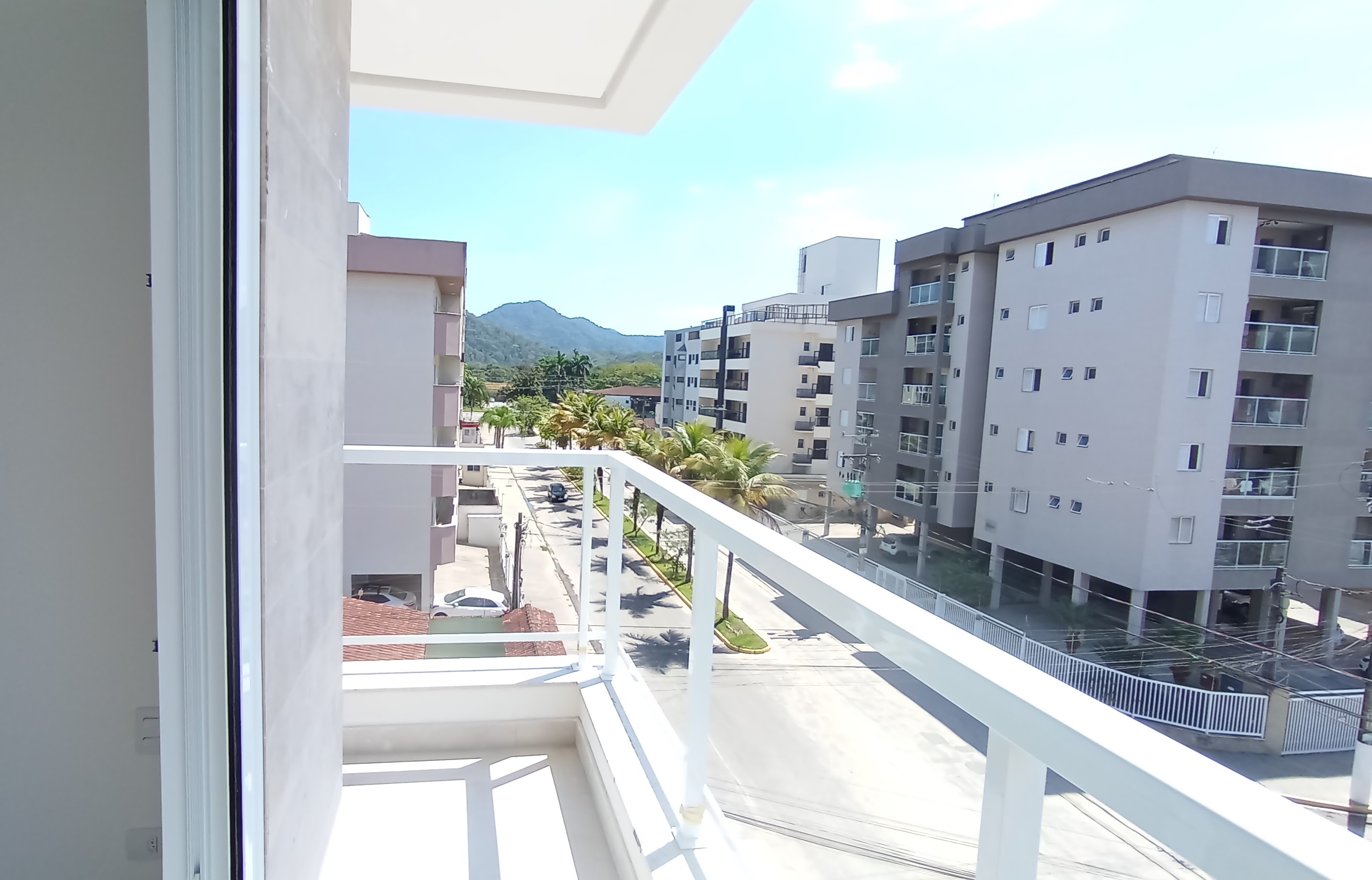 Apartamento à venda com 3 dormitórios, 98 m² no Condomínio Porto Gaia em Ubatuba/SP.