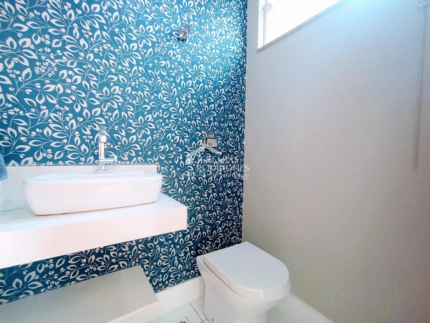Casa à venda com 3 dormitórios no Condomínio Vale dos Príncipes em Taubaté/SP.