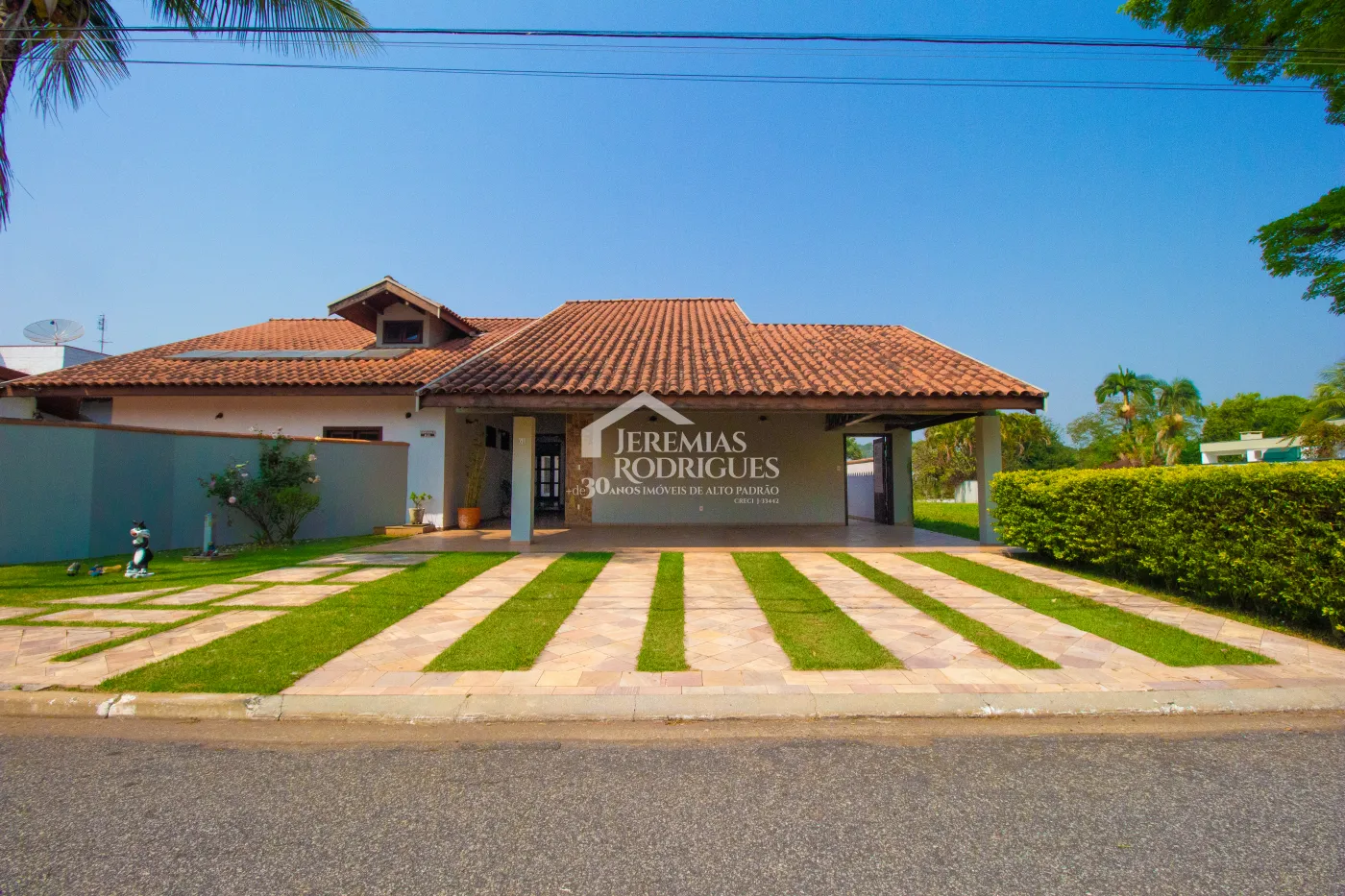 Casa com 4 suítes, 576 m² - Condomínio Village Paineiras - Pindamonhangaba/SP